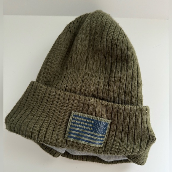 New England Patriots - Salute to Service Beanie - Picture 2 of 3